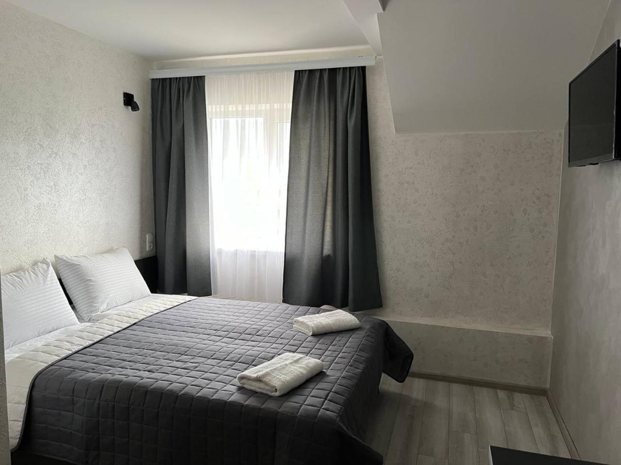 Sadyba Magnat Hotel Dilyatyn Zewnętrze zdjęcie