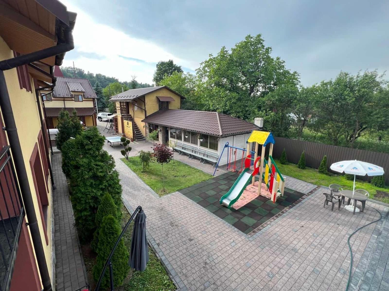 Sadyba Magnat Hotel Dilyatyn Zewnętrze zdjęcie