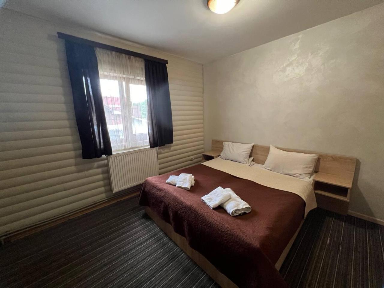 Sadyba Magnat Hotel Dilyatyn Zewnętrze zdjęcie
